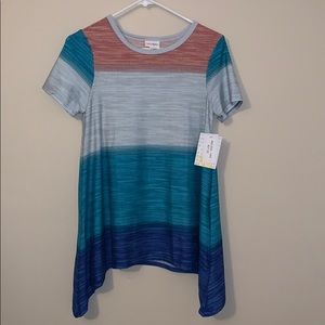 New with tags LulaRoe Melissa Tunic Tee!